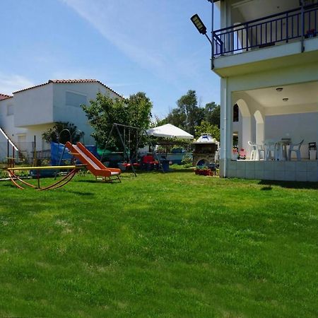 Dolphins House Paralia Avdhiron Exterior foto