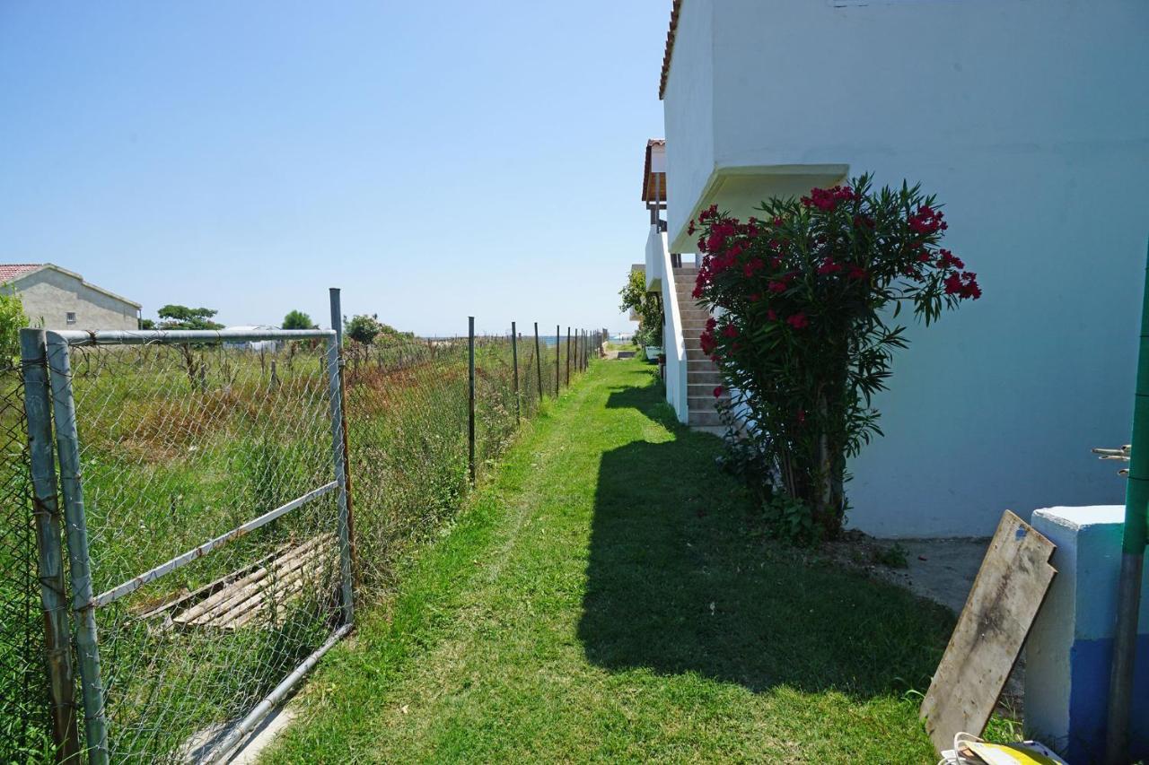 Dolphins House Paralia Avdhiron Exterior foto