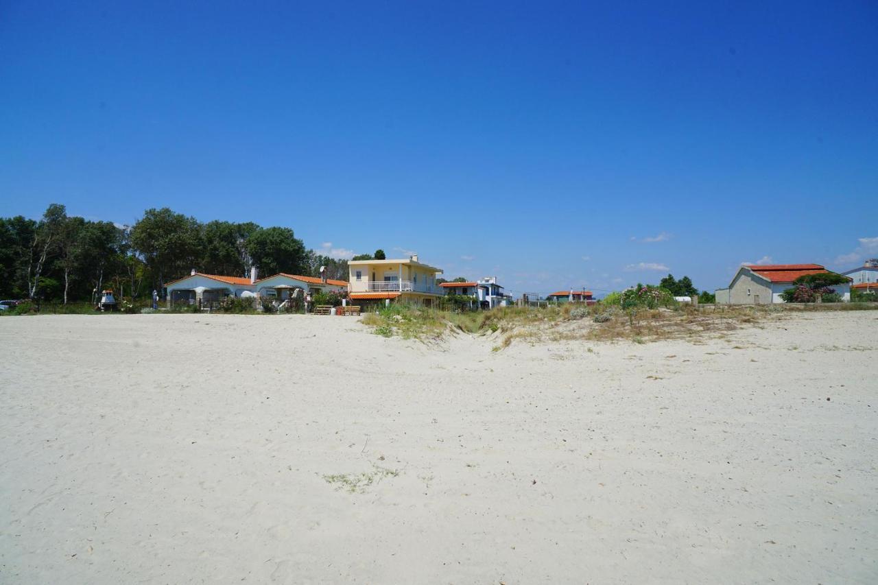 Dolphins House Paralia Avdhiron Exterior foto