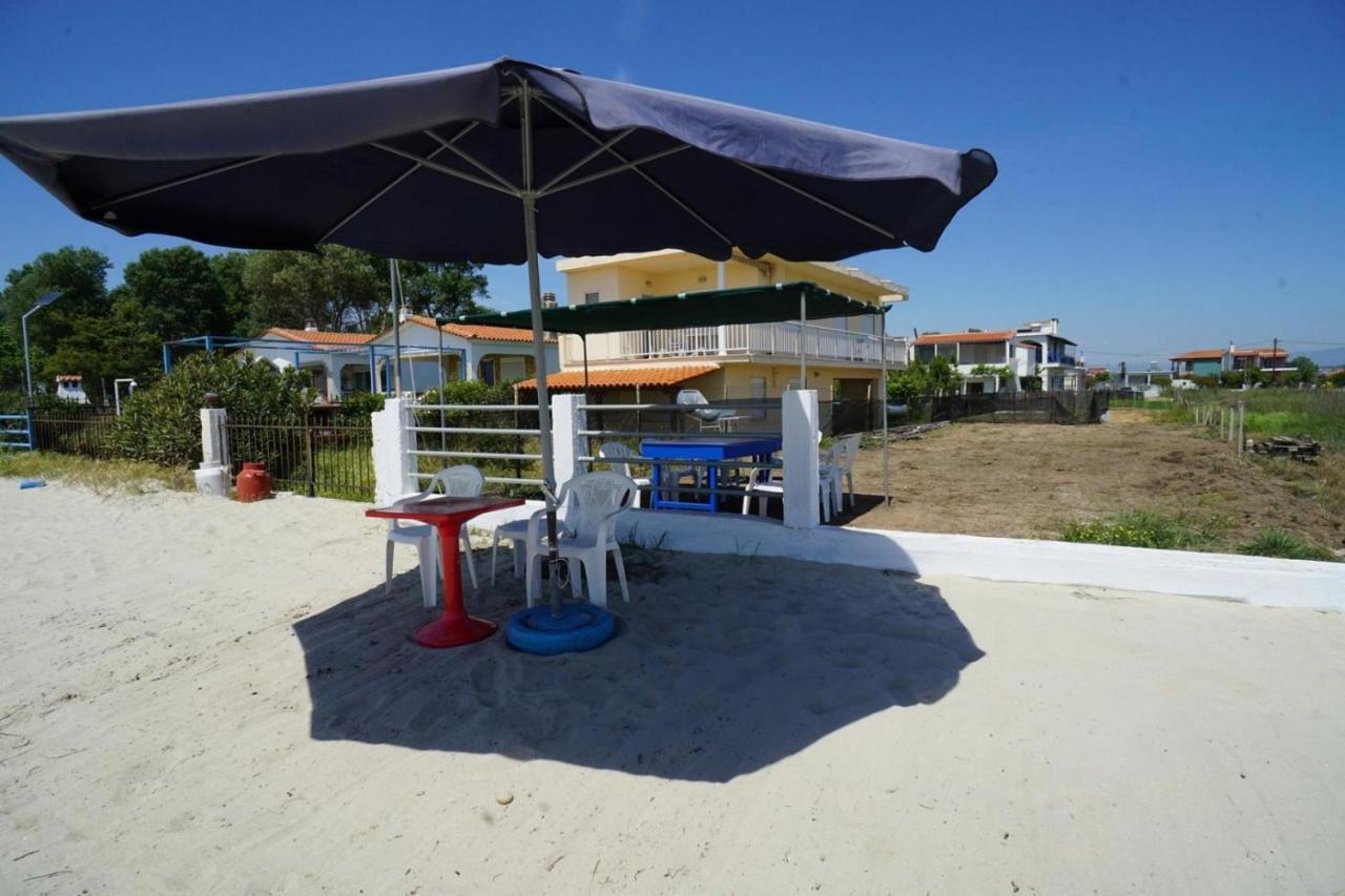 Dolphins House Paralia Avdhiron Exterior foto